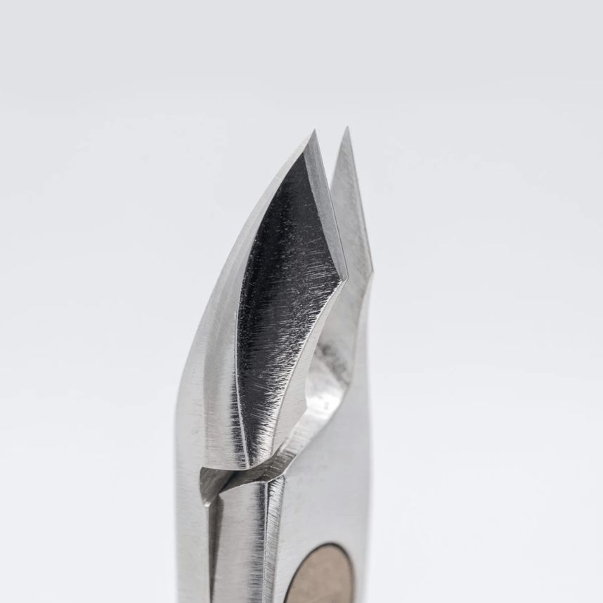 Olton Cuticle Nipper Premium XS (5mm jaw) by U-Tools - thePINKchair.ca