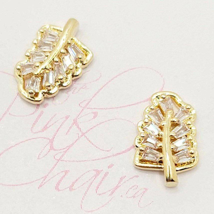 576, Luxury Nail Jewels (2pcs) by thePINKchair - thePINKchair.ca - Nail Art - thePINKchair nail studio