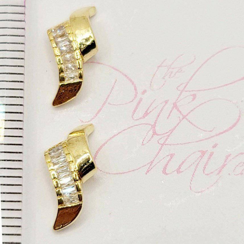 591, Luxury Nail Jewels (2pcs) by thePINKchair - thePINKchair.ca - Nail Art - thePINKchair nail studio