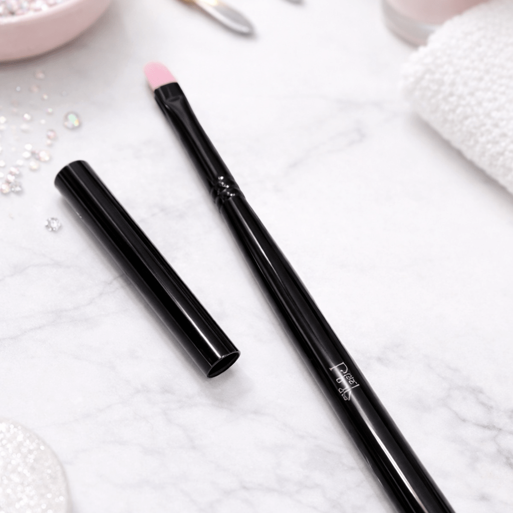 6 Oval Gel Brush – thePINKchair Edition - thePINKchair.ca - Brushes - thePINKchair.ca