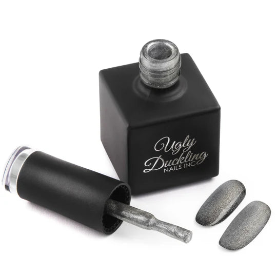 Ugly Duckling LUNAR Gel Polish #186 showcasing deep, rich shade in a sleek bottle with a glossy finish.