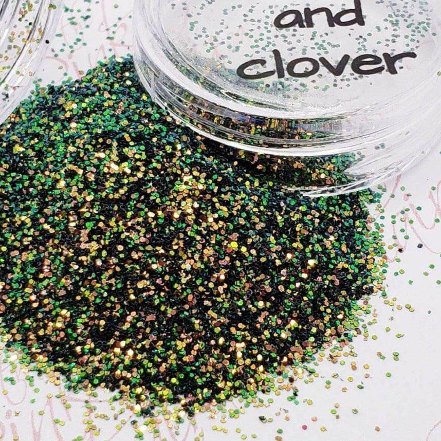 Crimson and Clover, Glitter (303) - thePINKchair.ca - Glitter - thePINKchair nail studio