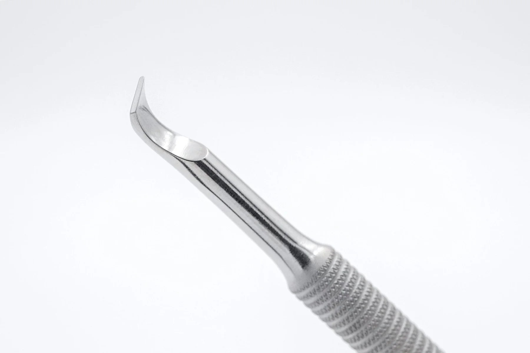 Cuticle Pusher and Nail Cleaner Expert 30 Type 4.2 by Staleks - thePINKchair.ca