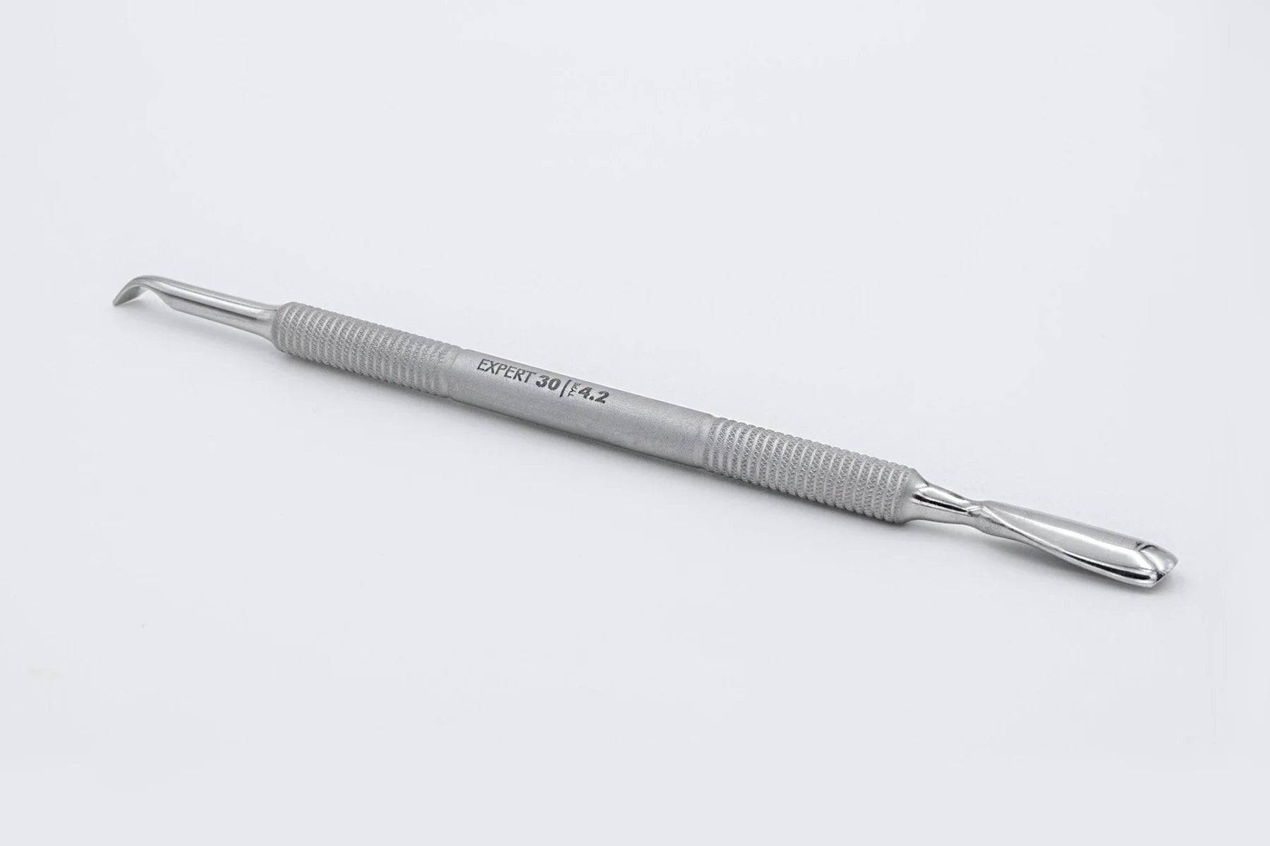 Cuticle Pusher and Nail Cleaner Expert 30 Type 4.2 by Staleks - thePINKchair.ca