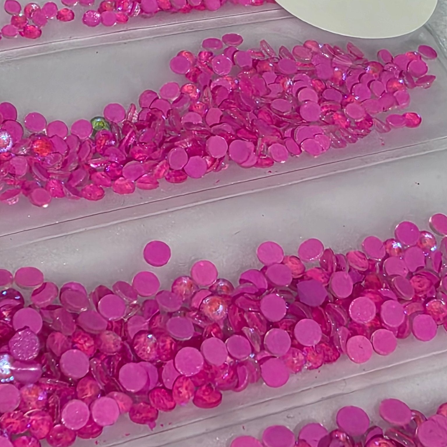 GLOW IN THE DARK Crystals - thePINKchair.ca - thePINKchair.ca