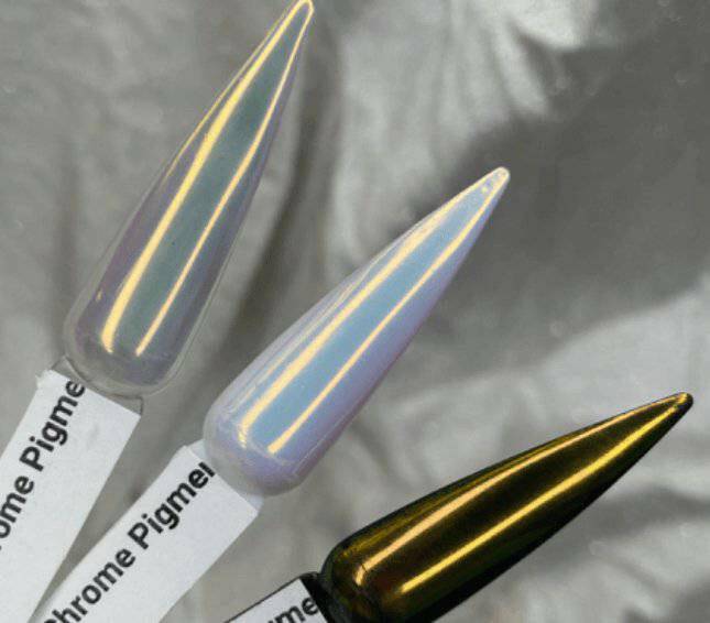Hot Topic, Chrome Pigment by thePINKchair - thePINKchair.ca - Nail Art - thePINKchair nail studio