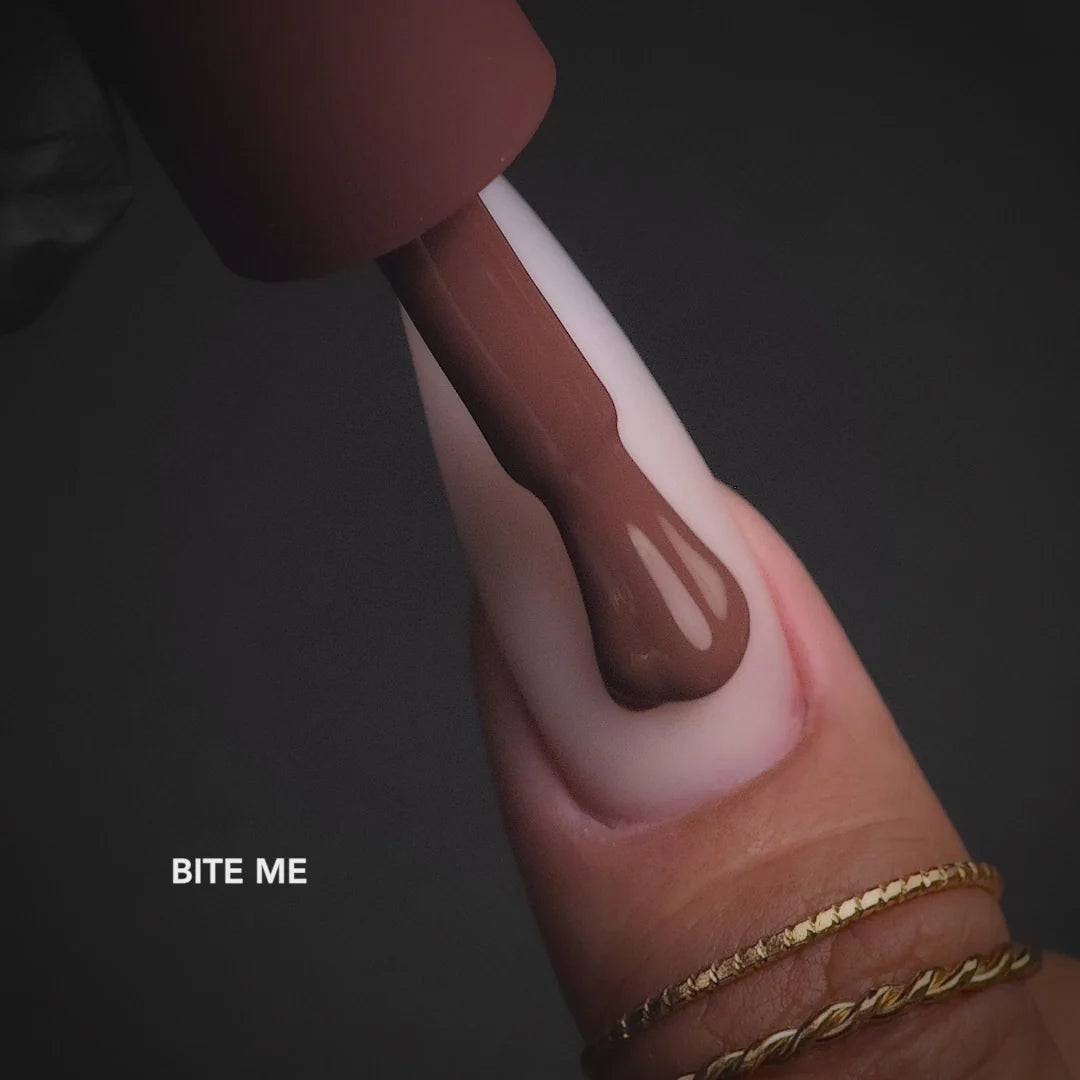 LG5076 Bite Me - thePINKchair.ca - gel polish - Chaun Legend