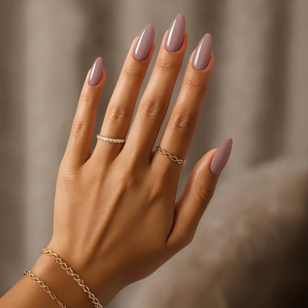 LG5107 Risqué Business - thePINKchair.ca - gel polish - Chaun Legend
