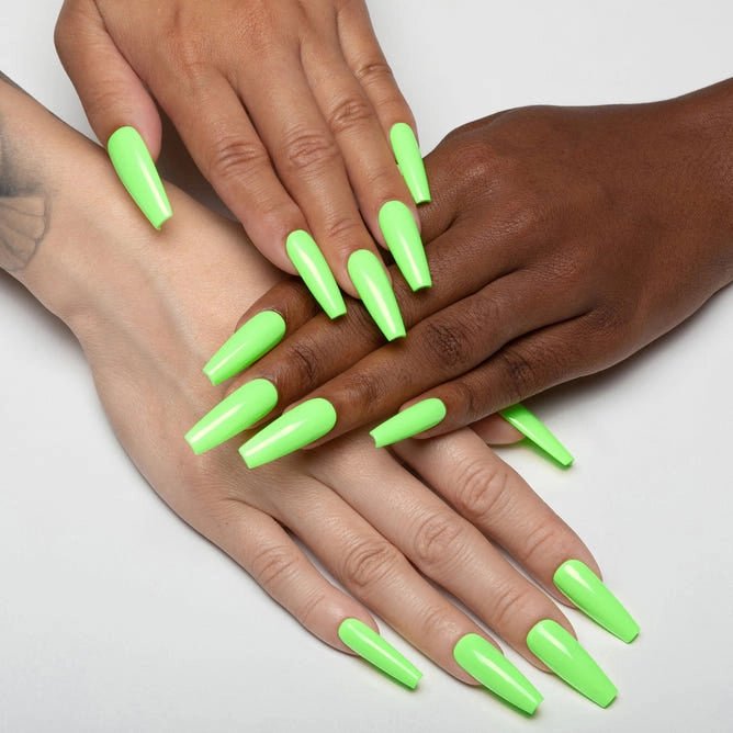 Lime Pop - 204 - thePINKchair.ca - gel polish - Apres