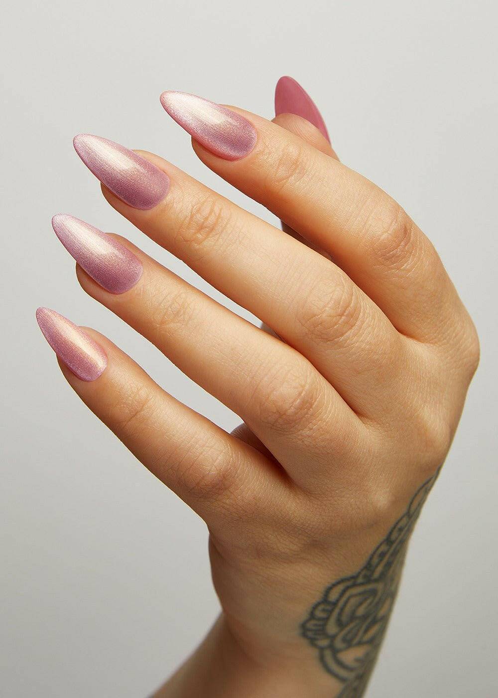 LUSH Cat Eye Gel Polish - thePINKchair.ca - Gel Polish - the GEL bottle