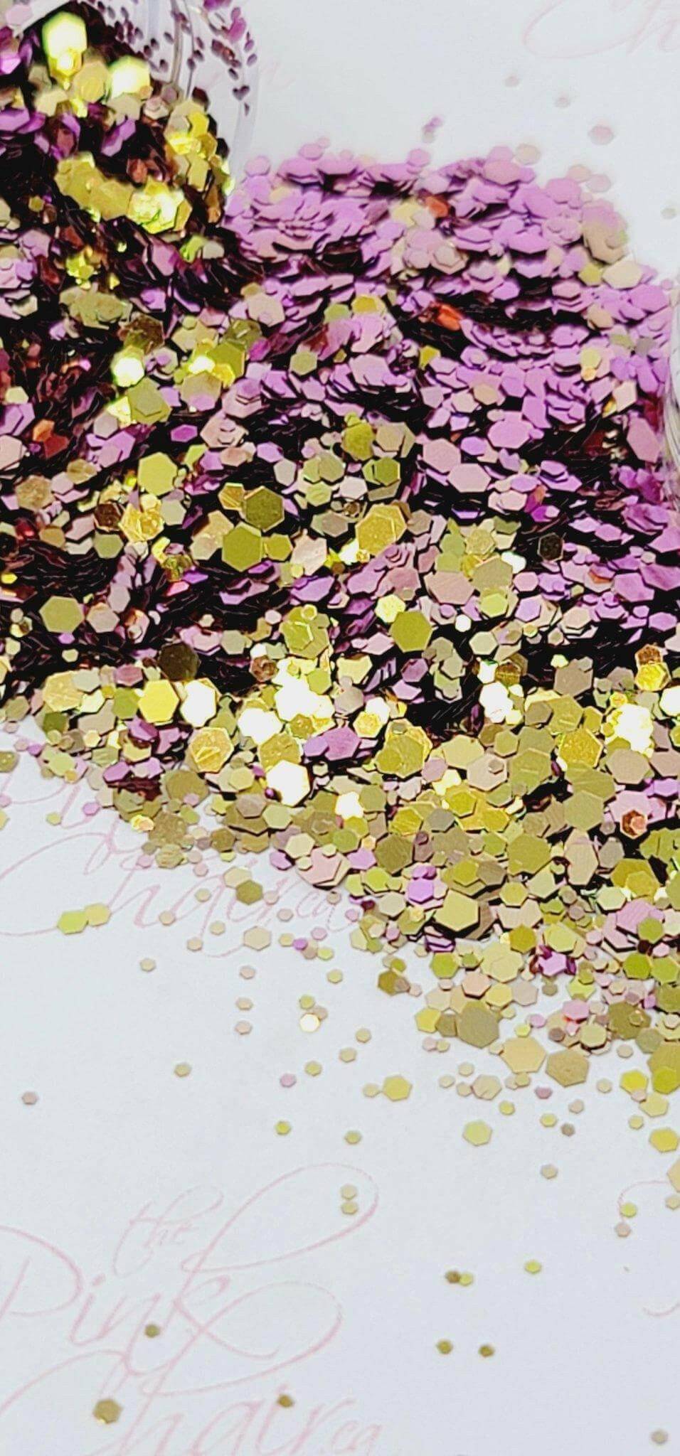 Naomi Smalls, Glitter (81) - thePINKchair.ca - Glitter - thePINKchair nail studio