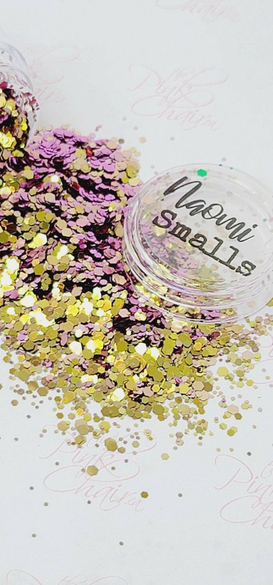 Naomi Smalls, Glitter (81) - thePINKchair.ca - Glitter - thePINKchair nail studio