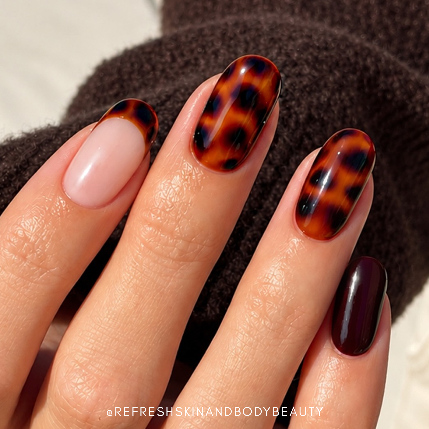 Classic tortoiseshell nail art created with theGELBOTTLE Tortie Nail Art Kit