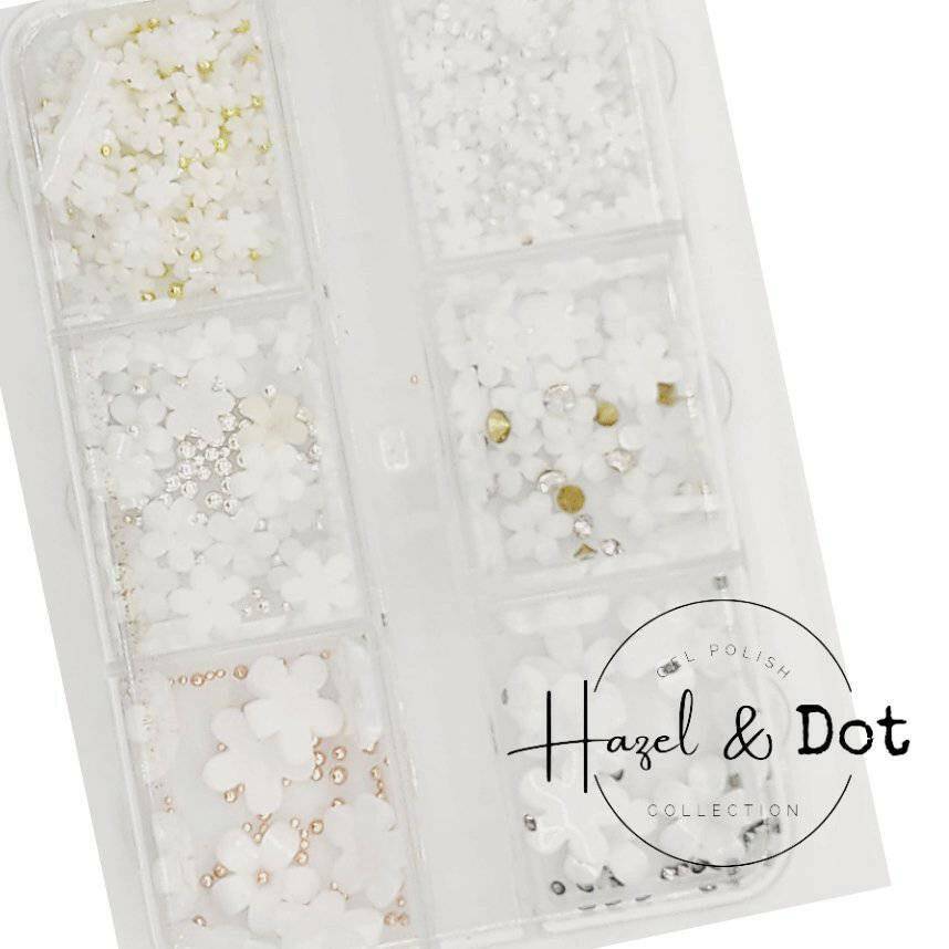 Trending Blooms by Hazel & Dot - thePINKchair.ca - Nail Art - thePINKchair.ca