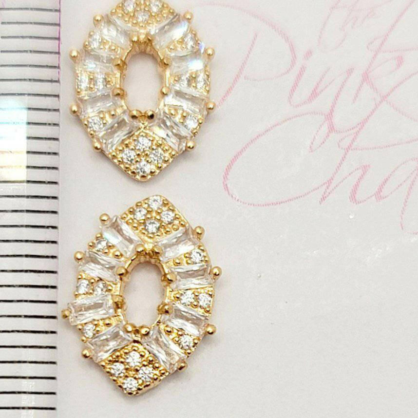 584, Luxury Nail Jewels (2pcs) by thePINKchair - thePINKchair.ca - Nail Art - thePINKchair nail studio